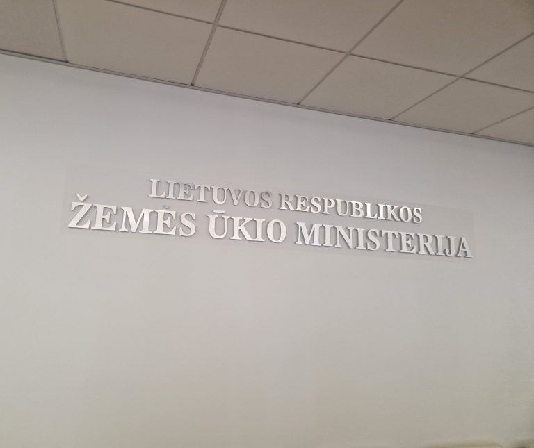 LR žemės ūkio ministerijoje LOD atstovai aptarė agrarinio kraštovaizdžio paukščių populiacijų indekso duomenis